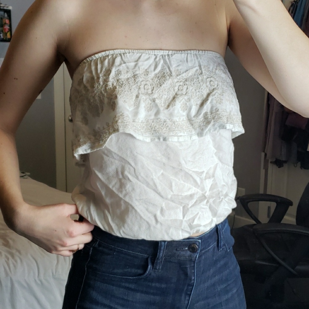 Hollister Sleeveless Crop Top